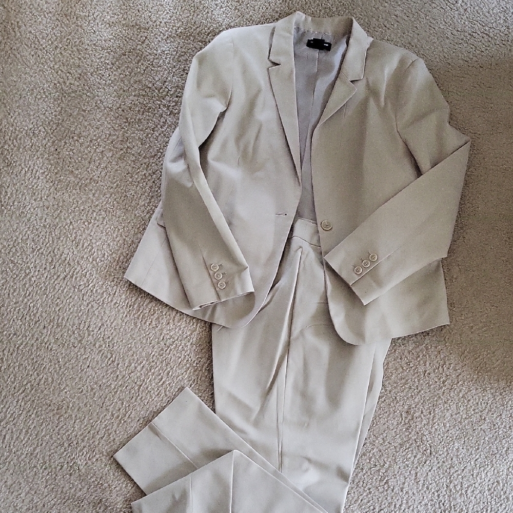 Women's Beige Blazer and Pants Set